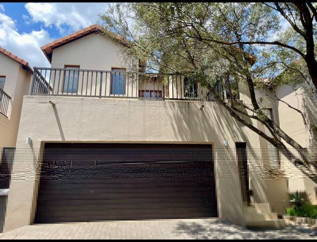 3 BEDROOM PROPERTY TO RENT IN MENLO PARK